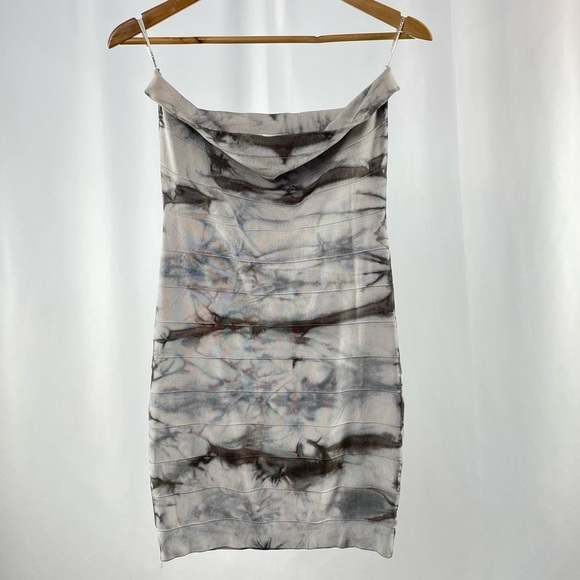 Bebe x Kardashians Strapless Bodycon Mini Dress in Tie Dye Grey Size Medium - Picture 1 of 6